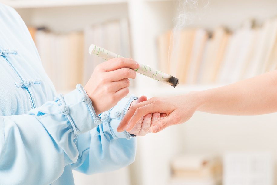 为群众提供“一站式”中医服务